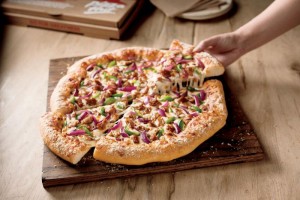 PIZZA HUT HAND-TOSSED PIZZA