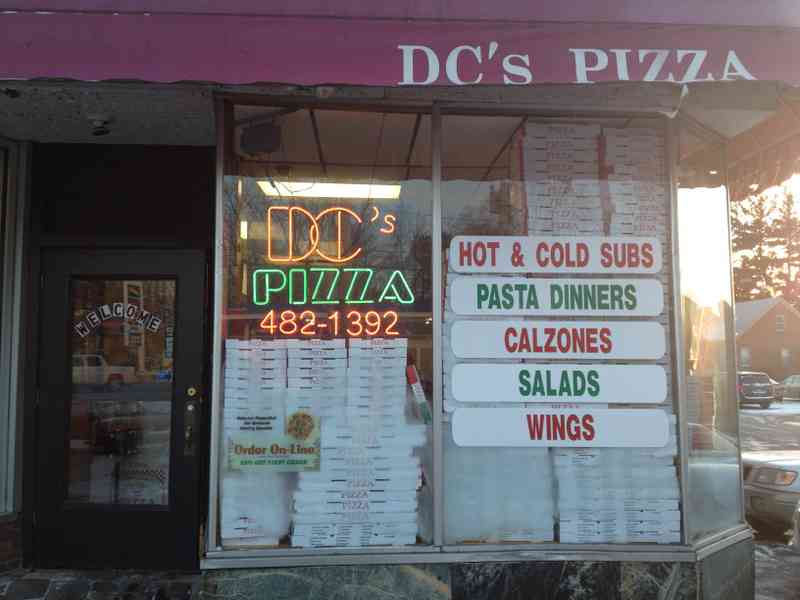 DC's Pizza & Wings